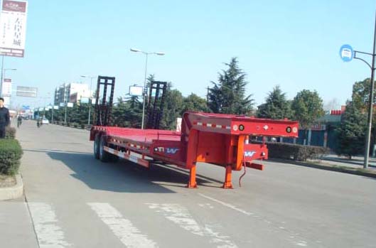 小型平板車，小型灑水車，小型加油車湖北程力廠家定做質(zhì)量保證