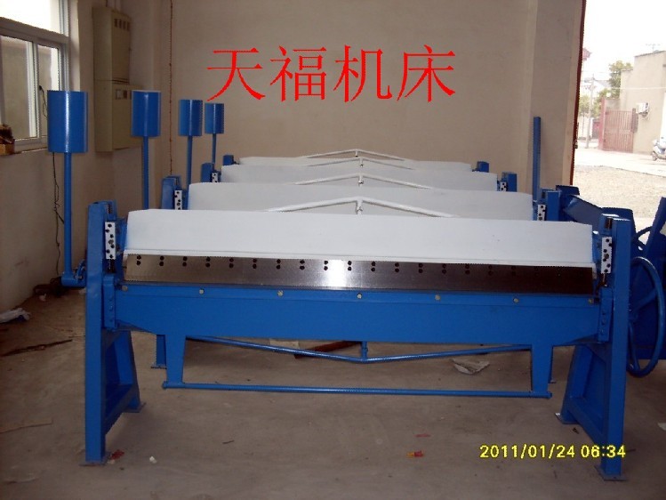宜賓折邊機(jī)*特供折邊機(jī)銷售*折邊機(jī)廠家批發(fā)