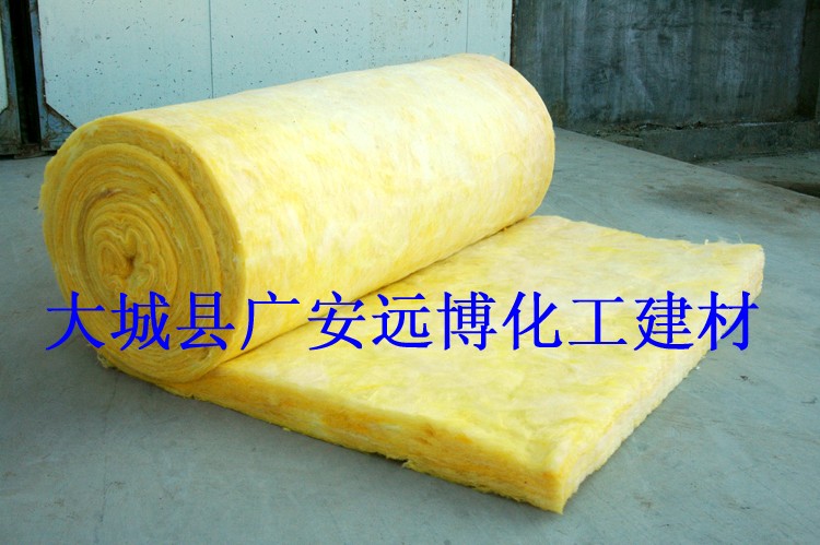 無錫市貼OPP玻璃棉卷氈，無錫市離心玻璃棉氈價(jià)格，抽真空玻璃棉氈貼新型網(wǎng)格鋁箔