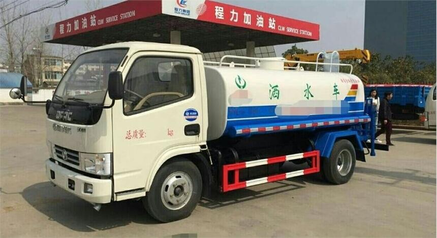 東風(fēng)凱普特5噸灑水車玉柴115馬力