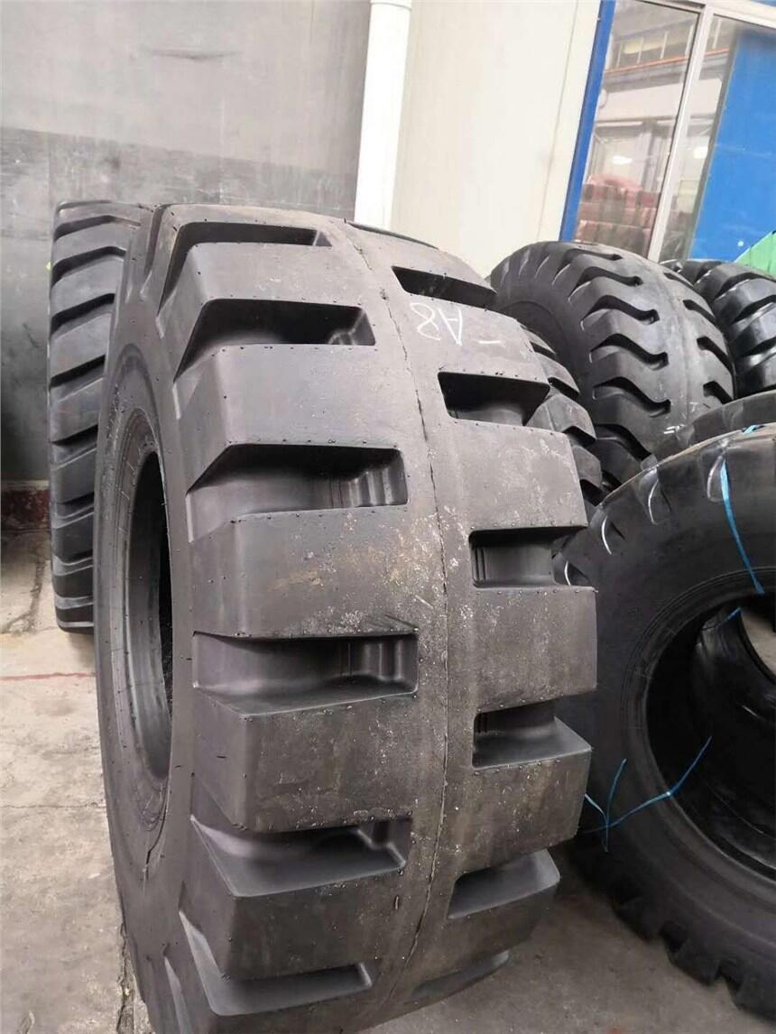 L 型 加深花紋耐扎耐磨耐用50鏟車50裝載機(jī) 輪胎26.5-25