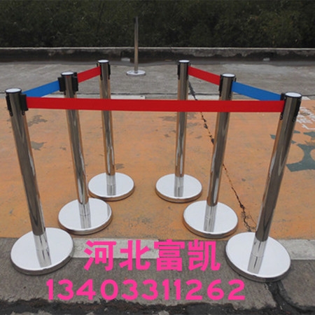 河北石家莊不銹鋼伸縮隔離帶廠家１３４０３３１１２６２太原不銹鋼伸縮隔離帶陽泉隔離帶交通設(shè)施