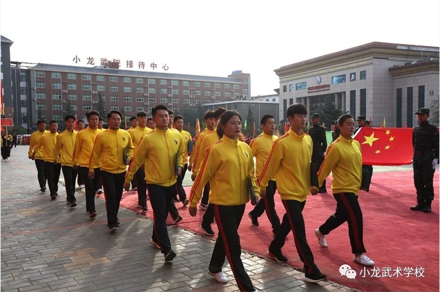 小學(xué)少林寺學(xué)校學(xué)費(fèi)一年多少錢