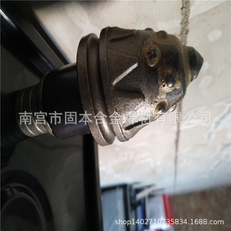 旋挖截齒3060土層沙層鵝卵石軟石合金豆硬巖螺旋鉆子彈頭生產(chǎn)廠家