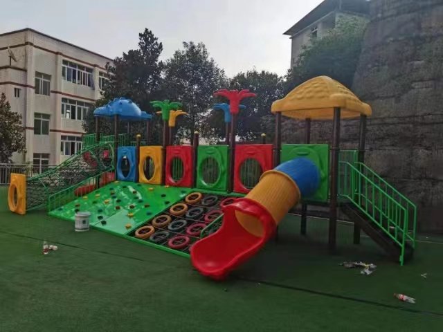 室外滑梯大型幼兒園秋千組合廣場(chǎng)小區(qū)設(shè)備兒童戶外游樂(lè)設(shè)施泰昌